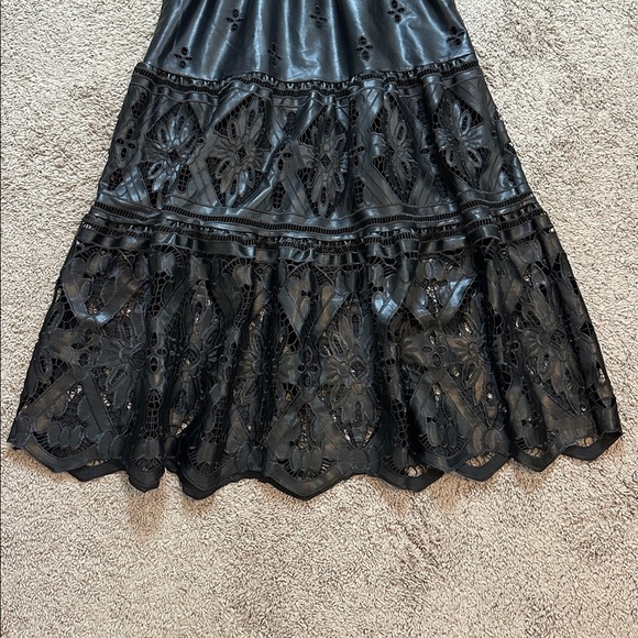ANTHROPOLOGIE Women’s The Somerset Maxi Dress Faux Leather Embroidered Edition M - Picture 7 of 15